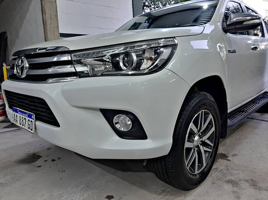 Toyota Hilux después de la reparación